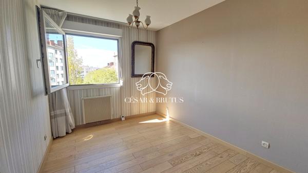 MONPLAISIR/LUMIERE – T4 de 78 m² – 2 Chambres – Double extérieur – Grand Garage