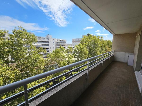 MONPLAISIR/LUMIERE – T4 de 78 m² – 2 Chambres – Double extérieur – Grand Garage