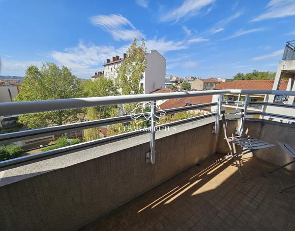 MONPLAISIR/LUMIERE – T4 de 78 m² – 2 Chambres – Double extérieur – Grand Garage