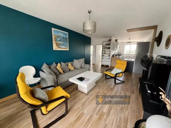 Vente                                                      Appartement
                        
                     3 pièces                      74 m2                     à Saint-Jean-de-Monts
