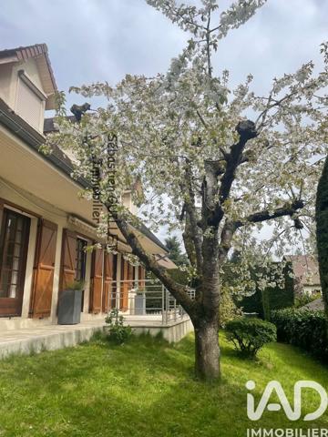 Maison à vendre 12 pièces 248 m² Briis-sous-Forges