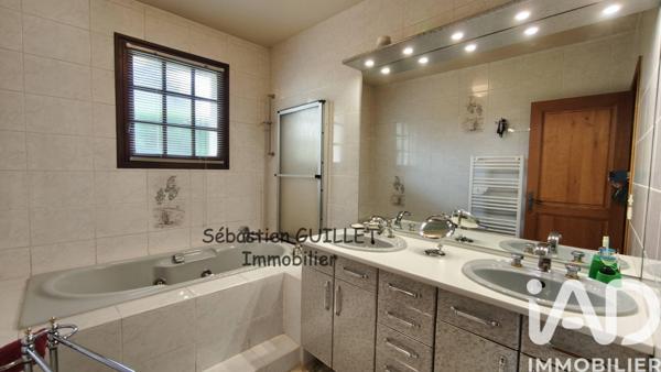 Maison à vendre 12 pièces 248 m² Briis-sous-Forges