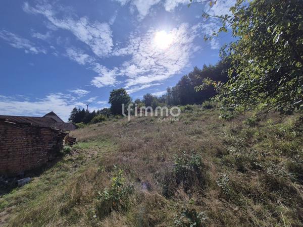 Maison à rénover de 109.79 m2 habitables à Baerenthal.