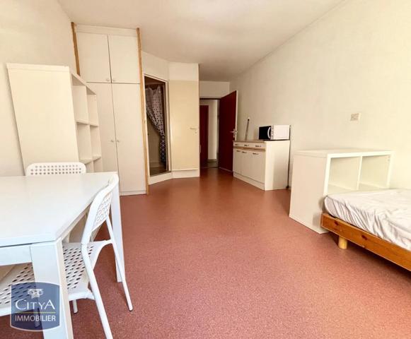 Appartement à louer 1 pièce 19.1m² Nîmes (30900)