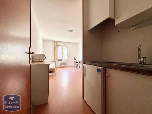 Appartement à louer 1 pièce 19.1m² Nîmes (30900)