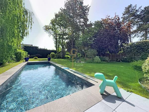 Superbe maison semi plain pied entièrement rénovée 4 suites, piscine et superbe jardin