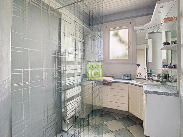 Maison familiale sur parcelle paysagée