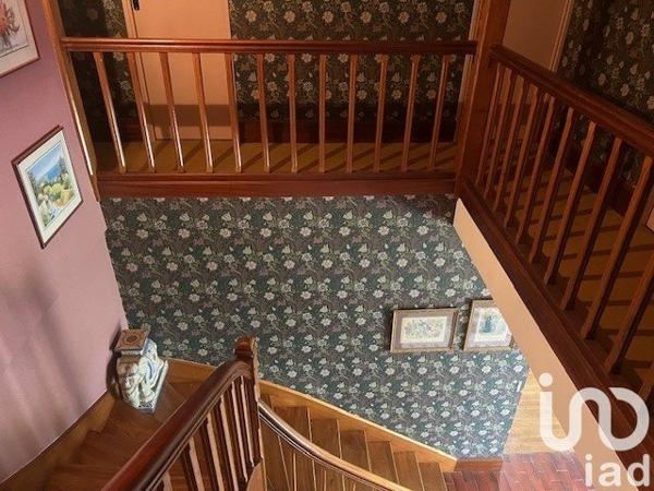 Pavillon 6 pièces de 202 m² à Thouars (79100)