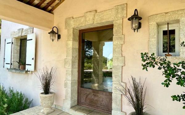 Maison à vendre    7 pièces •  Poussan