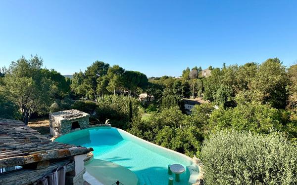 Maison à vendre    7 pièces •  Poussan