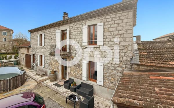 Maison à vendre    7 pièces •  Ruoms