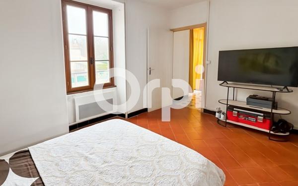 Maison à vendre    7 pièces •  Ruoms