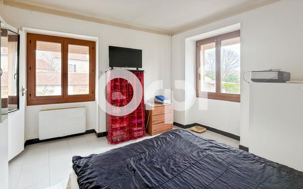 Maison à vendre    7 pièces •  Ruoms