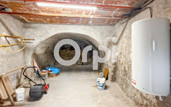 Maison à vendre    7 pièces •  Ruoms