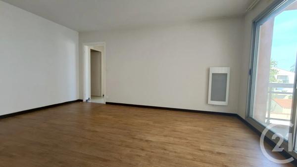 Appartement F2 à vendre  2 pièces - 48,67 m 2   CHALLANS  - 85