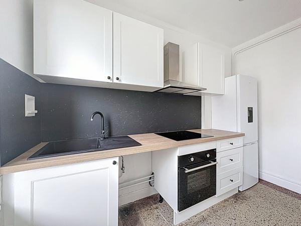 Appartement 3 pièces 56 m² avec balcon, 2 chambres et cuisine équipée 4eme étage
