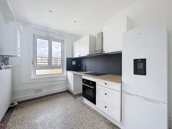 Appartement 3 pièces 56 m² avec balcon, 2 chambres et cuisine équipée 4eme étage