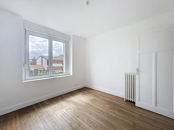 Appartement 3 pièces 56 m² avec balcon, 2 chambres et cuisine équipée 4eme étage