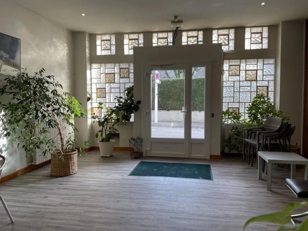 Vente Bureau 6 pièces 125 m2 à Saint-Dié-des-Vosges