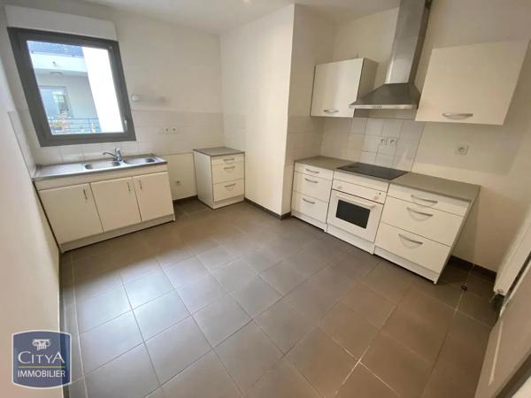 Appartement à louer 4 pièces 101.15m²