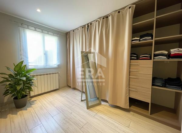 Superbe maison familiale avec pièce de vie cathédrale et piscine