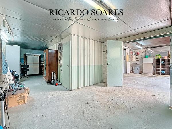 60940 ANGICOURT - MAISON DE PLAIN PIED / SOUS-SOL TOTAL / 2 CHAMBRES / MAGNIFIQUE JARDIN DE 881m2