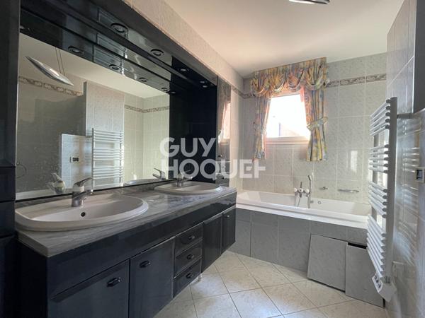 Prévessin-Moëns T6 Rooftop