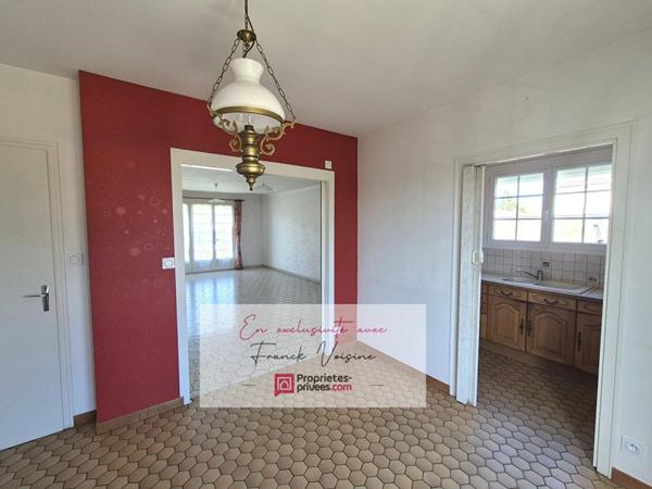 A VENDRE  en EXCLUSIVITE aux Herbiers, centre ville - Maison avec 4 chambres sur un terrain de  729 m2 env