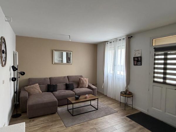 MAISON 3 CHAMBRES AVEC GARAGE ET JARDIN