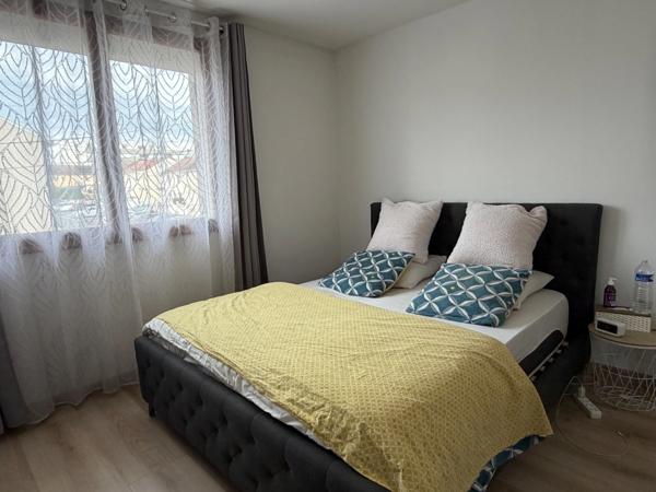 MAISON 3 CHAMBRES AVEC GARAGE ET JARDIN