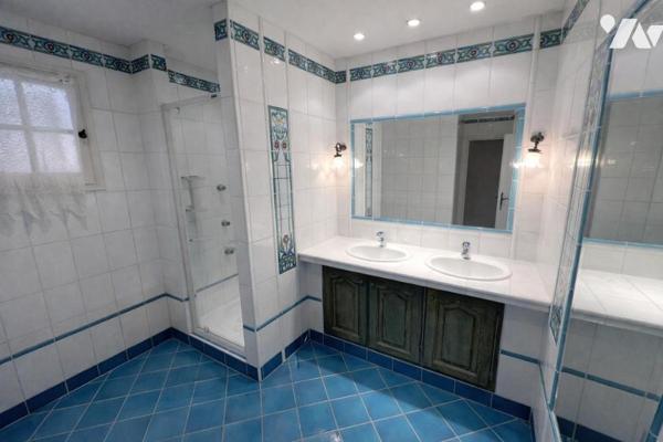 GRASSE/St-Antoine, Che. des Chèvrefeuilles. Propriété de 175m² avec piscine - Vente en VIAGER OCCUPE