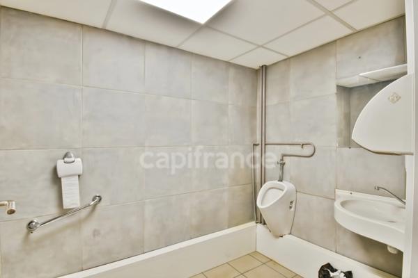 Immeuble mixte avec local commercial libre – Lille - fort potentiel