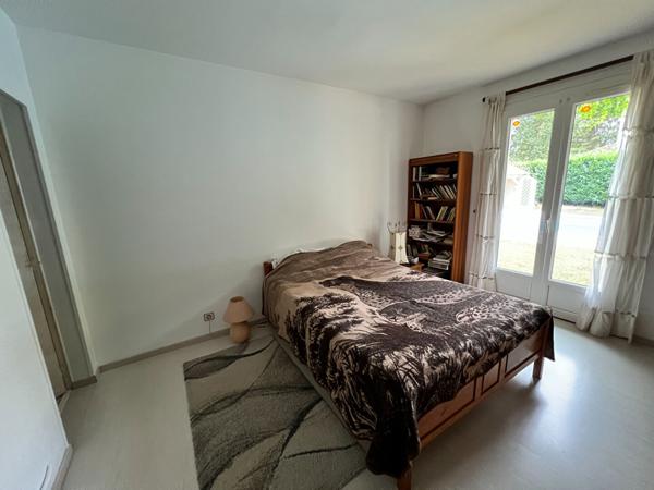 HAUT DE LESCAR - Maison 6 pièce(s) 150 m2 avec piscine garage carport terrain 1282m²