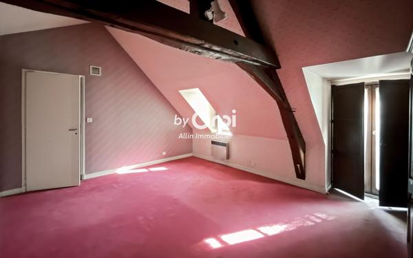 Maison à vendre    5 pièces •  Vallon-en-Sully