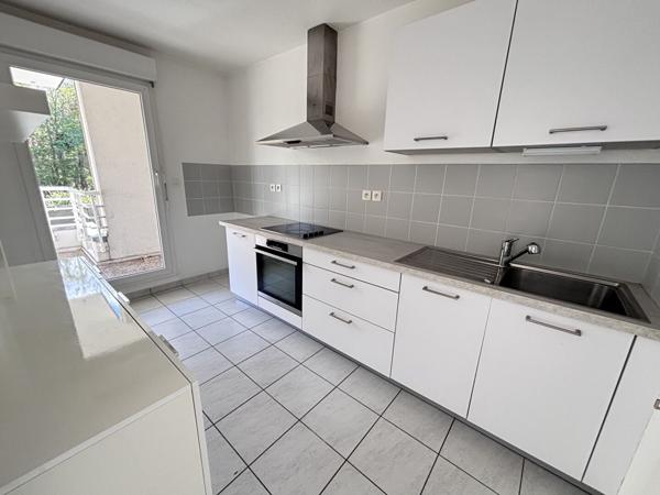 Appartement 2 pièces à Cernay : votre nid douillet avec vue sur parc et terrasse XXL !