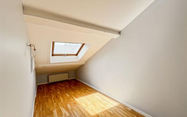 Appartement à vendre    5 pièces • 97,01 m2 Lyon 6