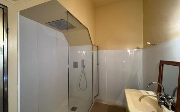 Appartement à vendre    5 pièces • 97,01 m2 Lyon 6