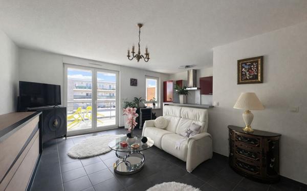Appartement à vendre    3 pièces • 65 m2 Holtzheim