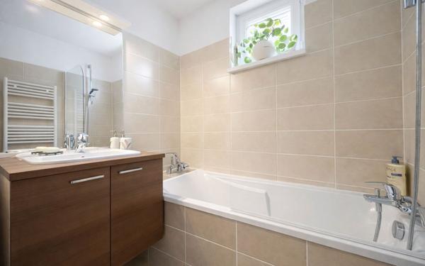 Appartement à vendre    3 pièces • 65 m2 Holtzheim