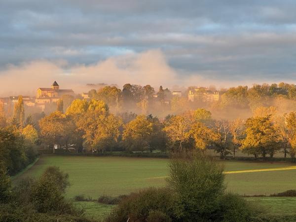 Domaine d'exception au coeur de la campagne, 40 couchages, maison de 8 chambres, piscine chauffée, mini-ferme,