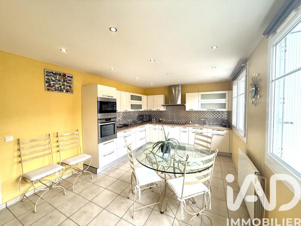 Maison à vendre 6 pièces 205 m² Andrésy