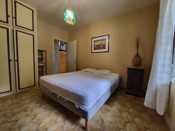 À VENDRE – GRANDE VILLA VUE OCÉAN À LA POSSESSION