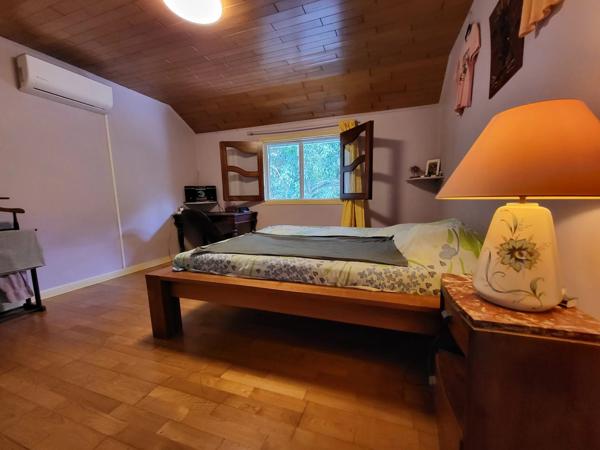 À VENDRE – GRANDE VILLA VUE OCÉAN À LA POSSESSION