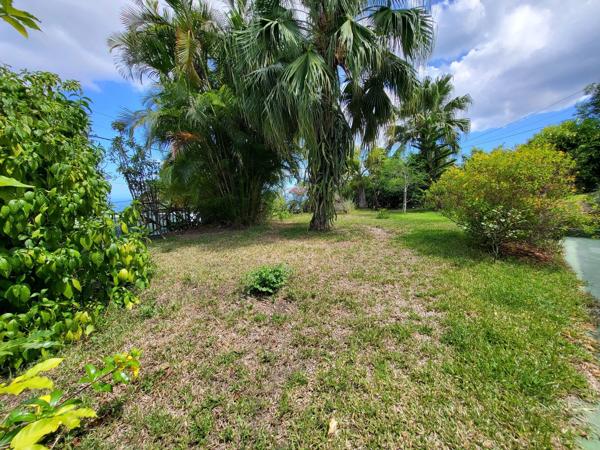 À VENDRE – GRANDE VILLA VUE OCÉAN À LA POSSESSION