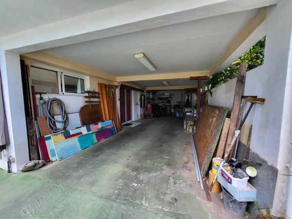 À VENDRE – GRANDE VILLA VUE OCÉAN À LA POSSESSION