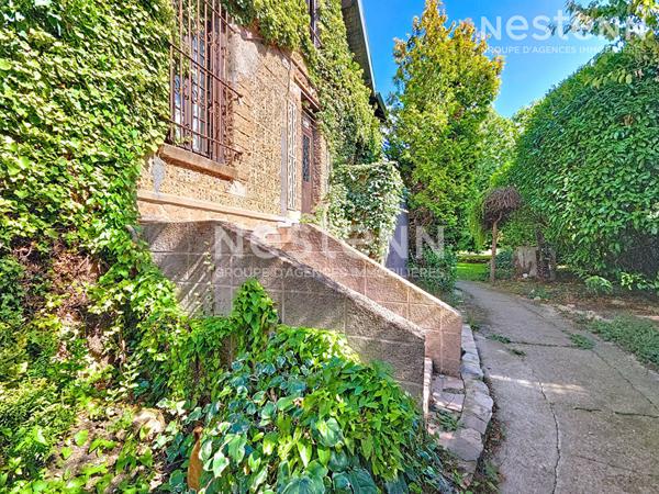 Vente terrain/maison à Antony- Quartier conservatoire - terrain 797 m²