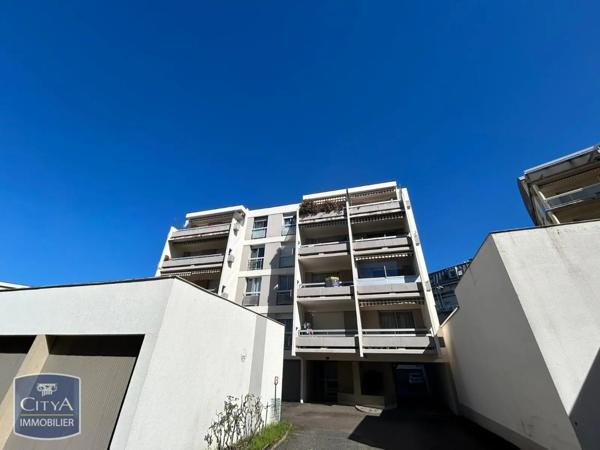 Appartement à louer 2 pièces 46.73m²