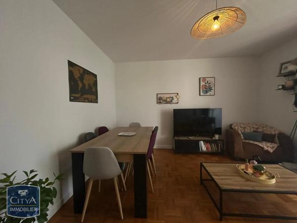 Appartement à louer 2 pièces 46.73m²