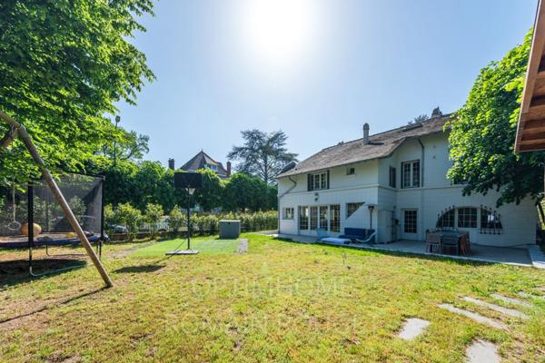 Maison 8 Pièces - 12mn du RER