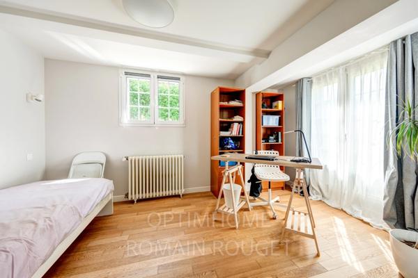 Maison 8 Pièces - 12mn du RER